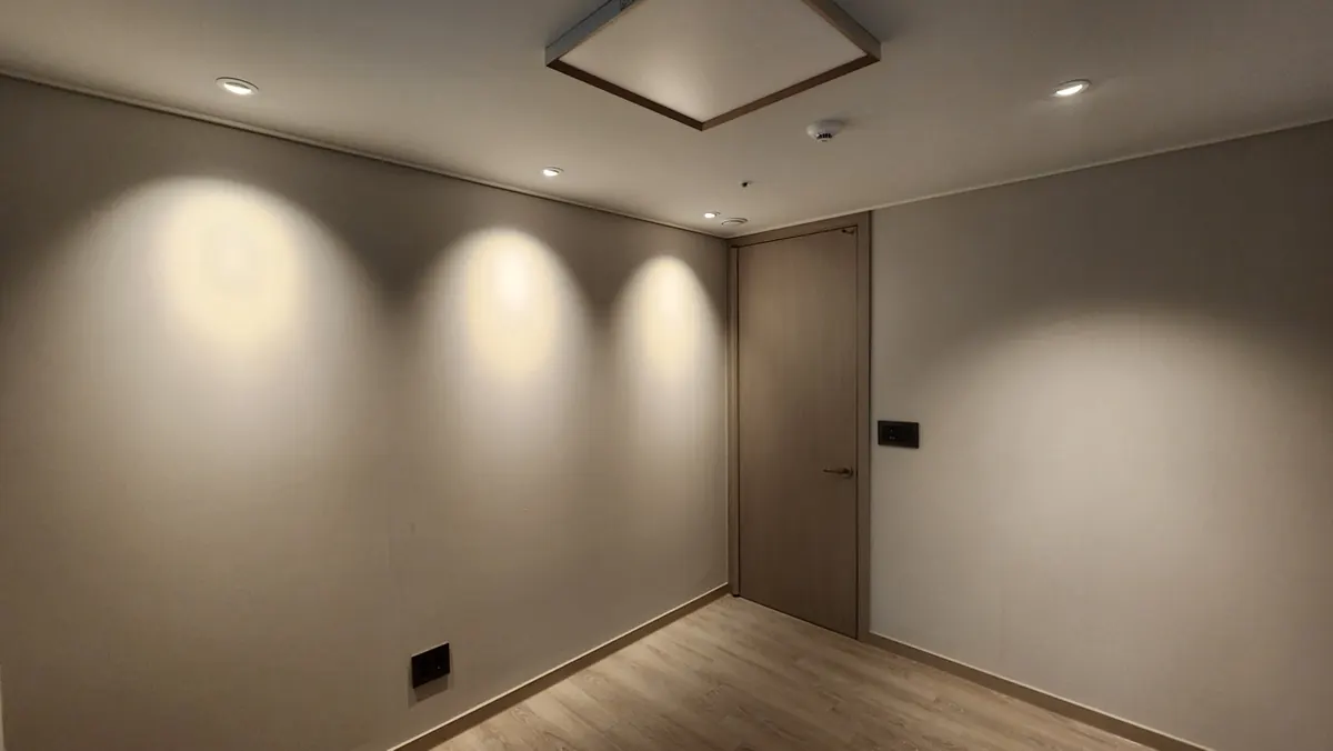 올림픽파크포레온 에어라트론,루버셔터 침실 간접조명