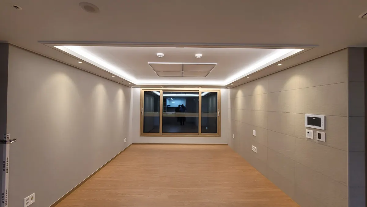광명아크포레자이위브 거실 간접조명