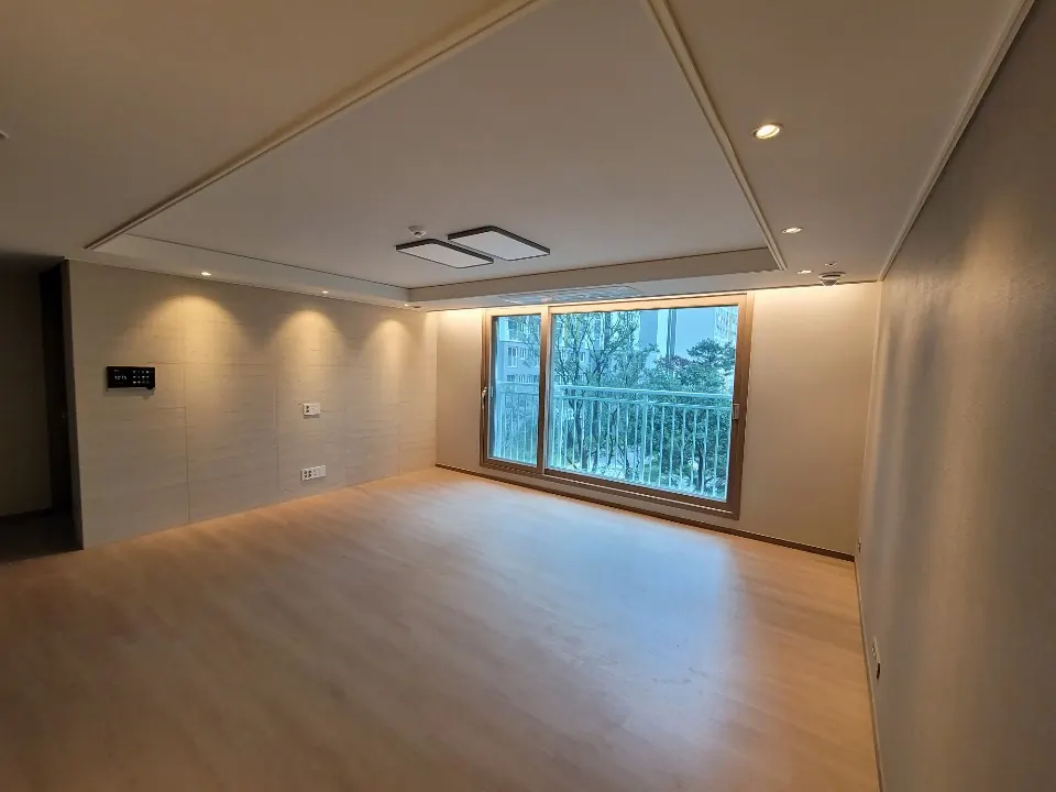 산성역포레스티아 기록 18 거실