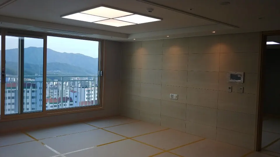 남양주두산위브트레지움 기록 05 거실