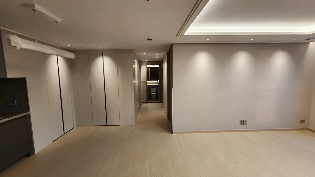 신흥역하늘채랜더스원 기록 02 거실