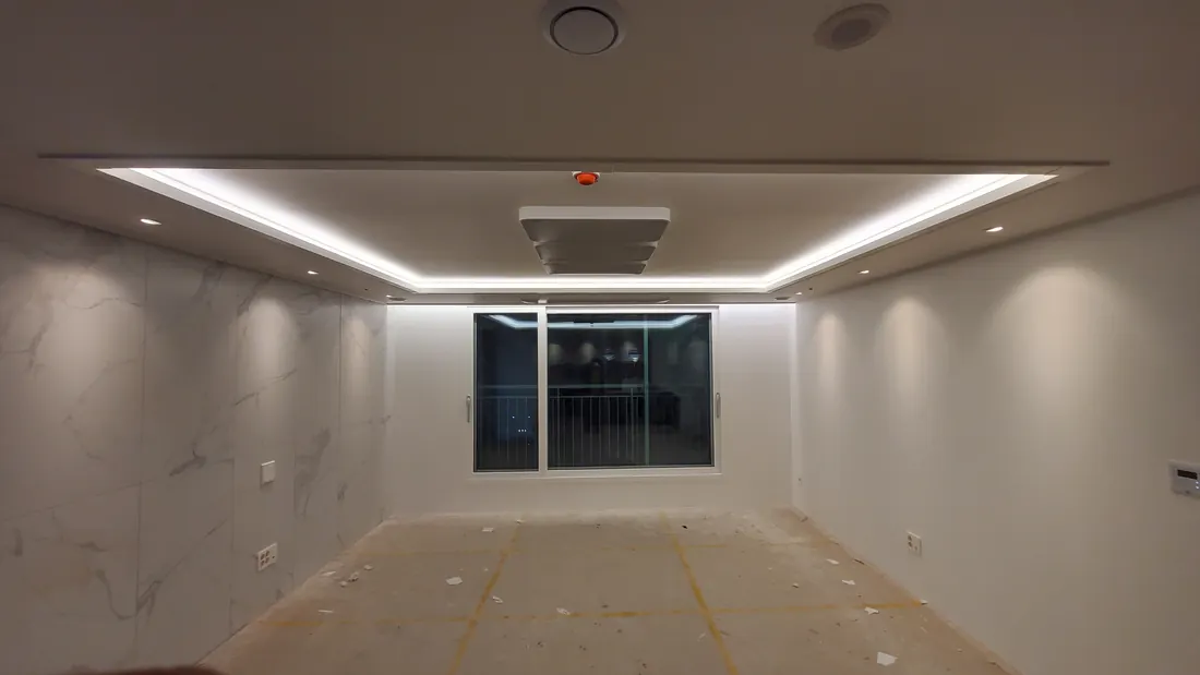 수원하늘채더퍼스트2단지 기록 11 거실