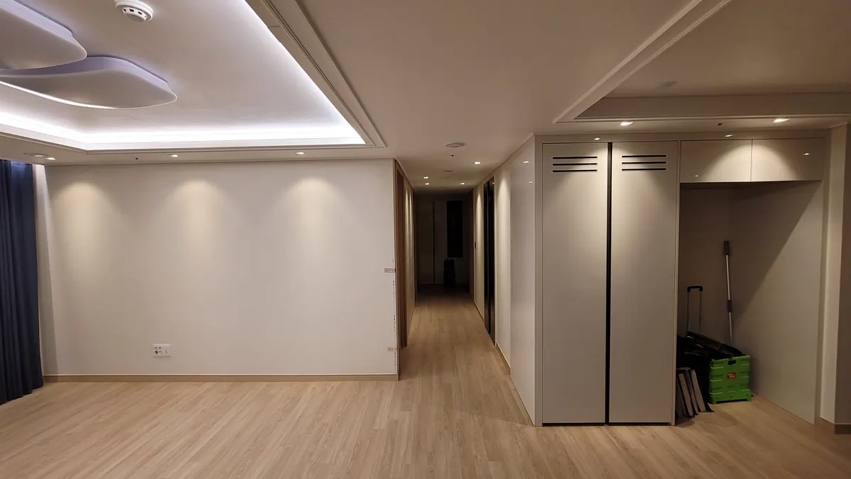 동일스위트더파크뷰1단지 거실 간접조명