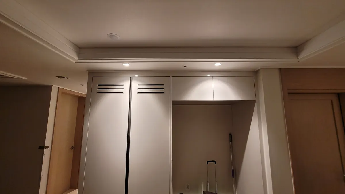 동일스위트더파크뷰1단지 주방 수납 간접조명