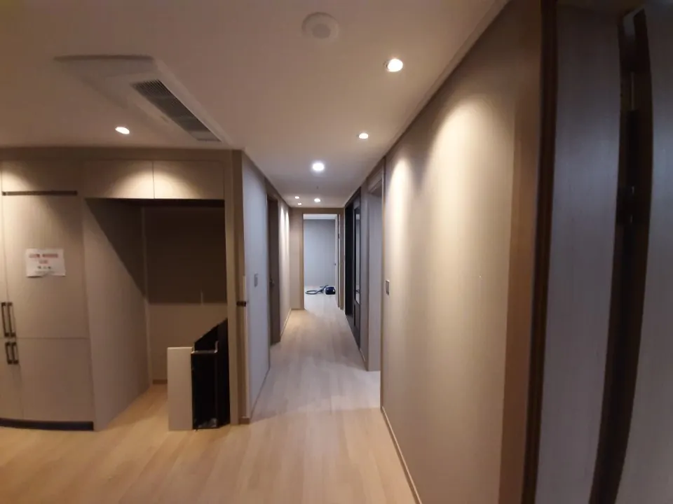 DMC롯데캐슬더퍼스트 기록 04 복도
