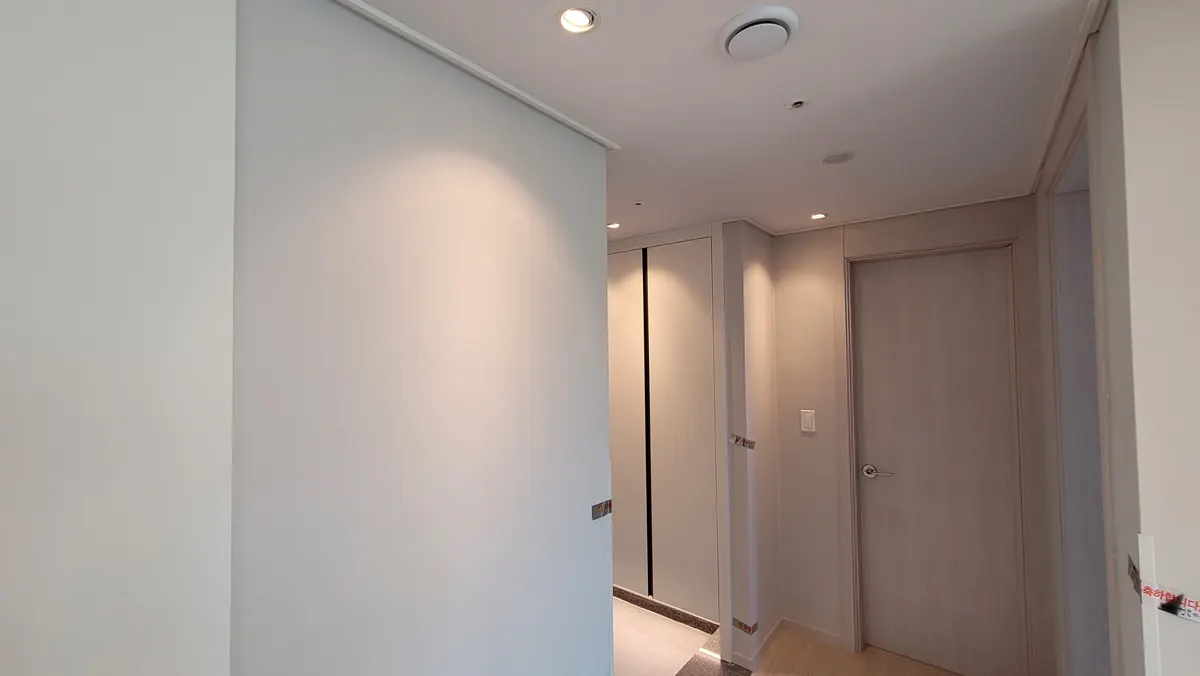 철산롯데캐슬&SKVIEW클래스티지 복도 간접조명